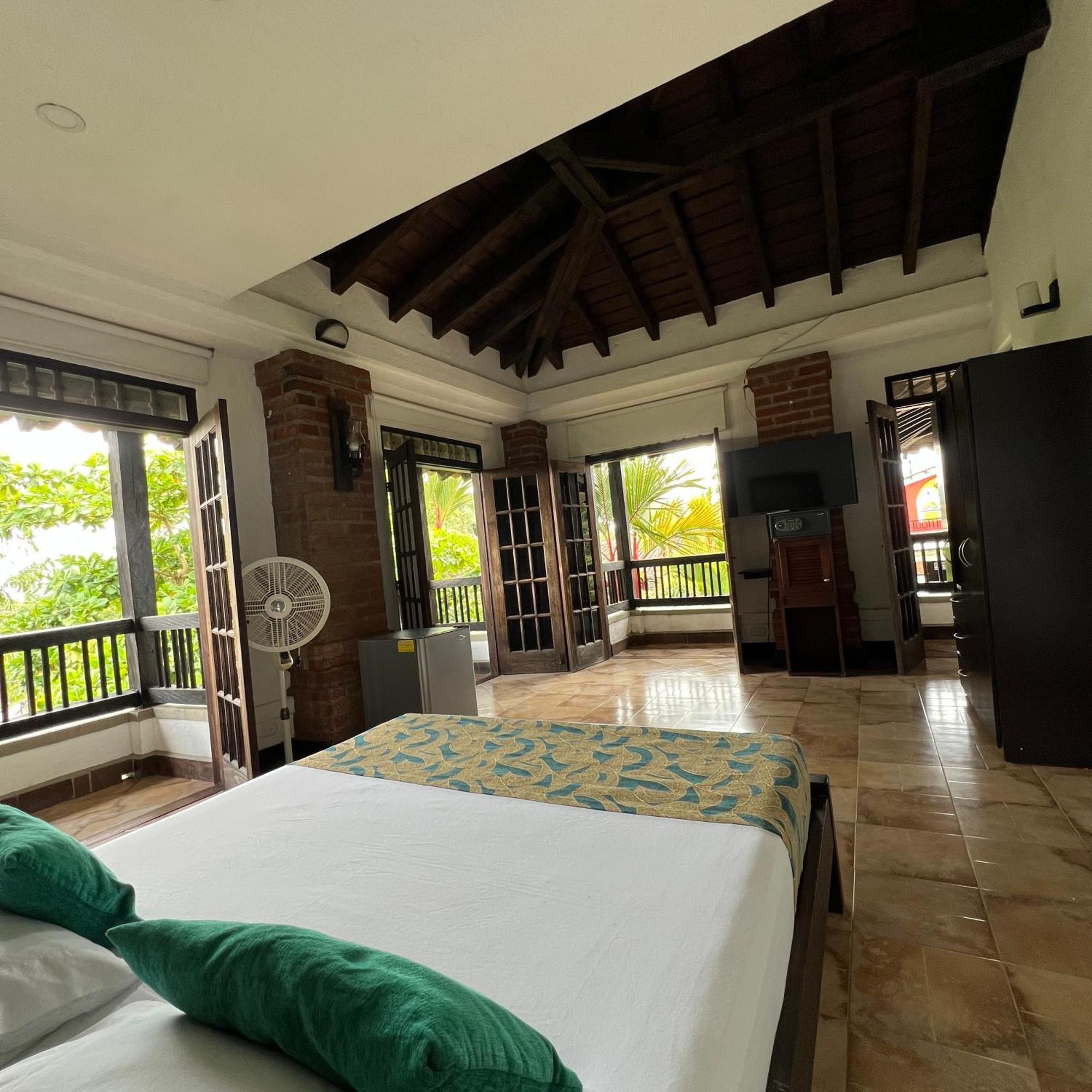 Finca Hotel La Esperanza Montenegro Εξωτερικό φωτογραφία